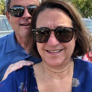 Meet your Posher, Lori